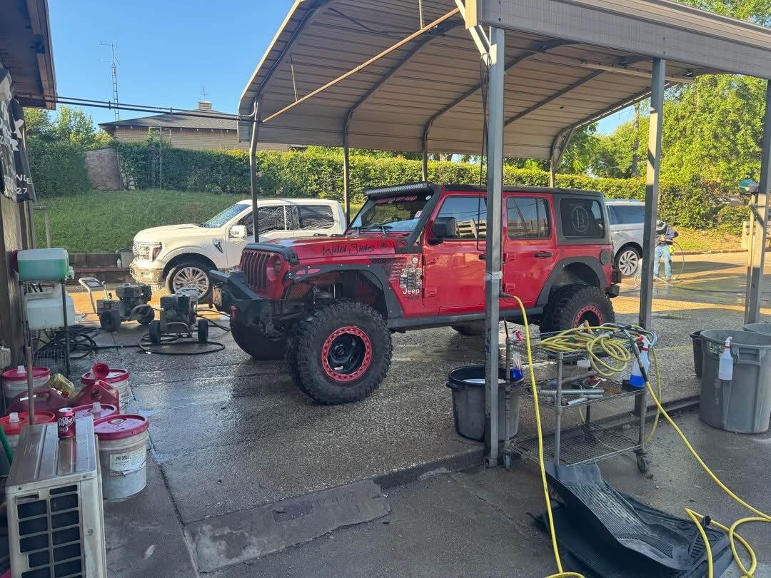 El Dorado Details shop with Jeep being detailed